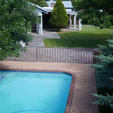Aloes Guest House 62 On Meintjies Middelburg  Exterior photo